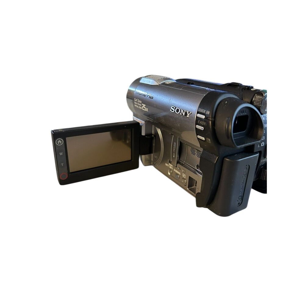 Sony Handycam DCR-DVD810 Camcorder ** FOR PARTS**